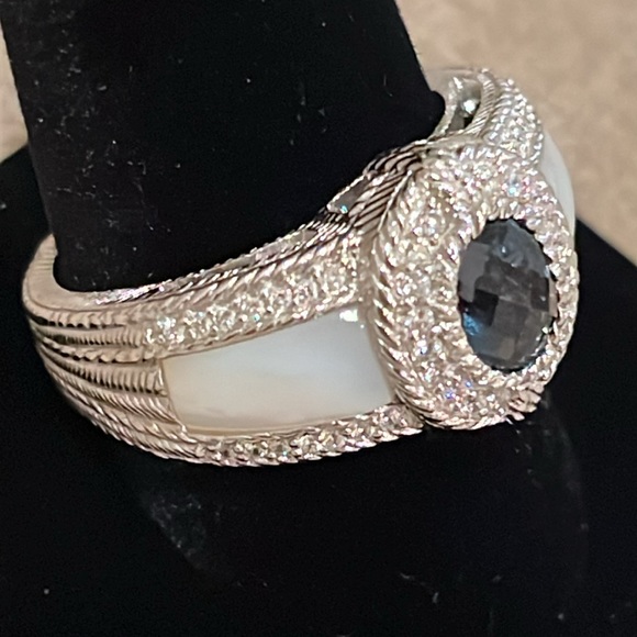 Judith Ripka Blue Topaz & Mother-of-Pearl Pineapple-Cut Ring Size NWOT - Picture 9 of 12